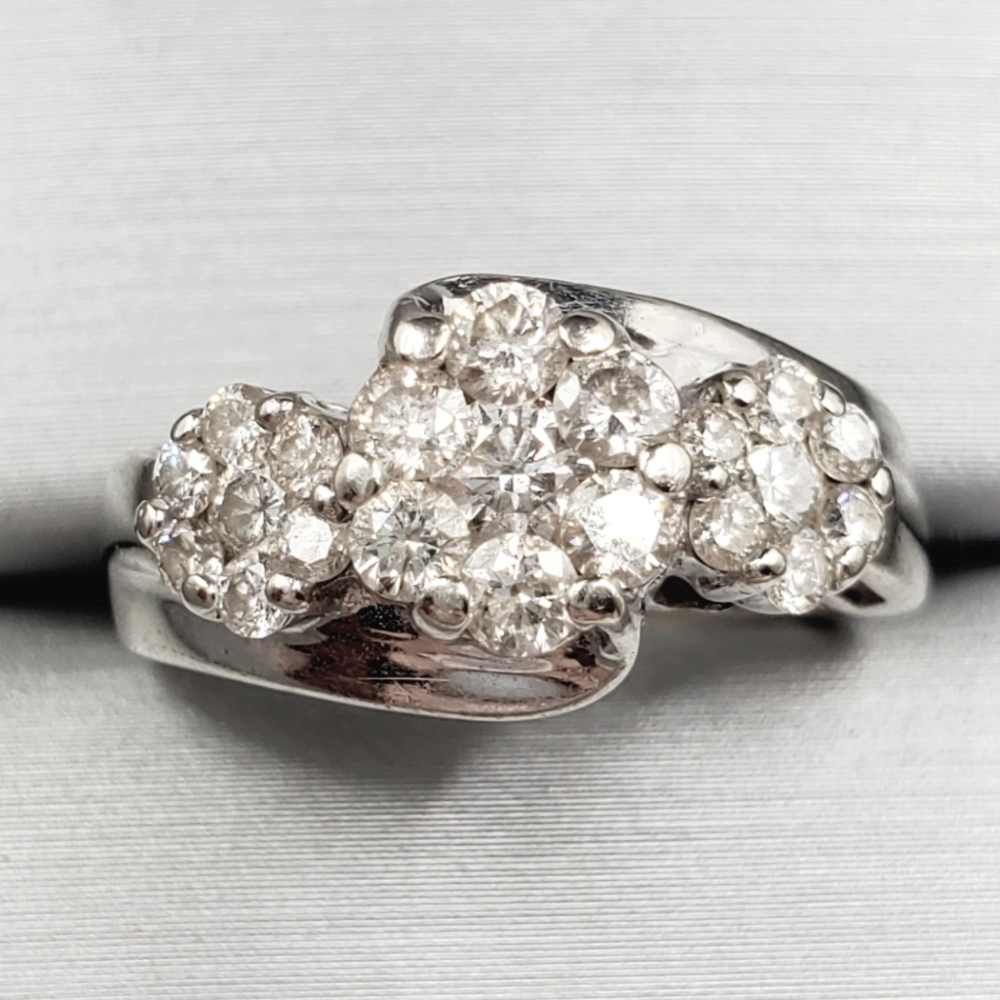10k Solid White Gold Genuine Round Diamond Triple Flower Ring